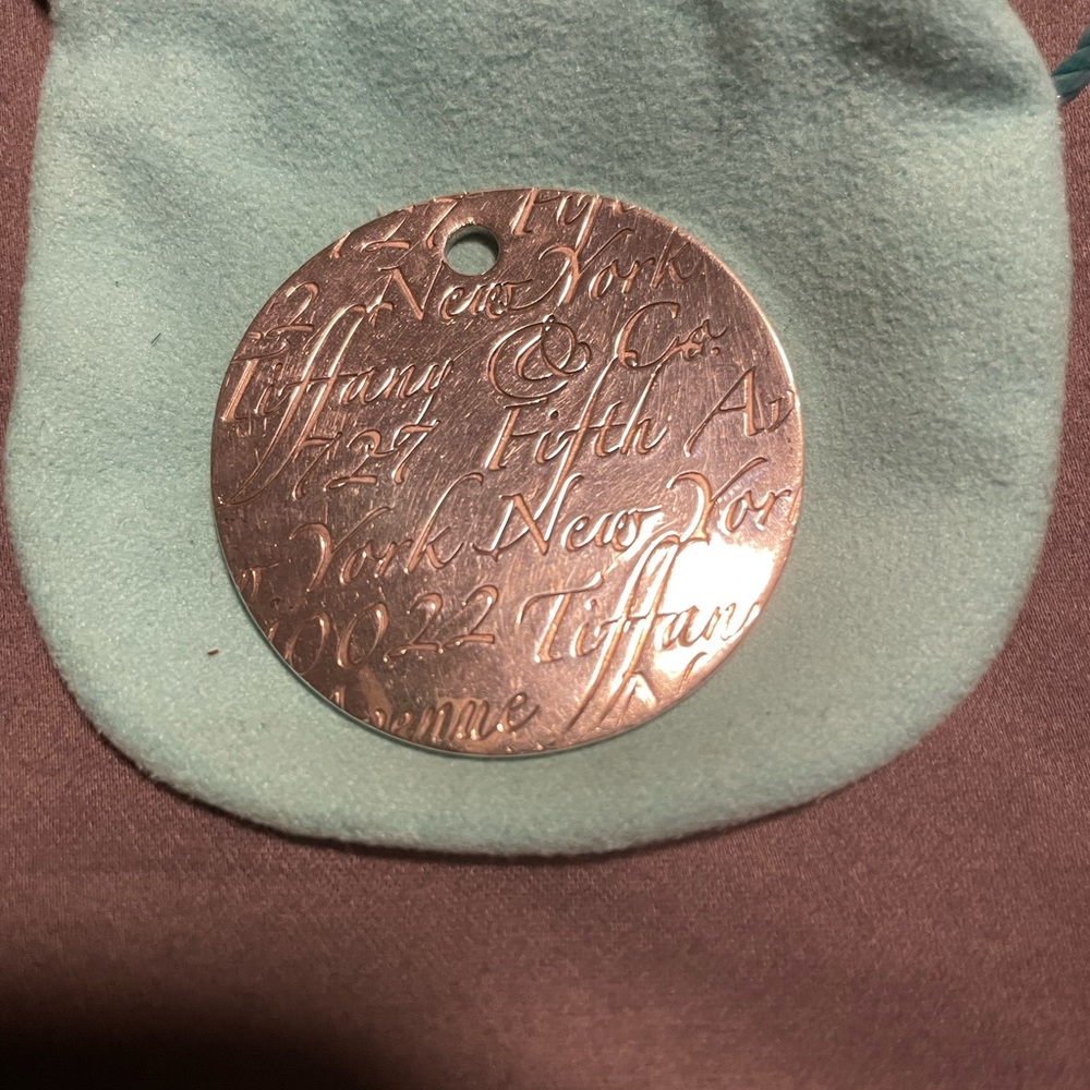 TIFFANY EXTRA LARGE LOVE NOTES PENDANT IN VERY GOOD CONDITION